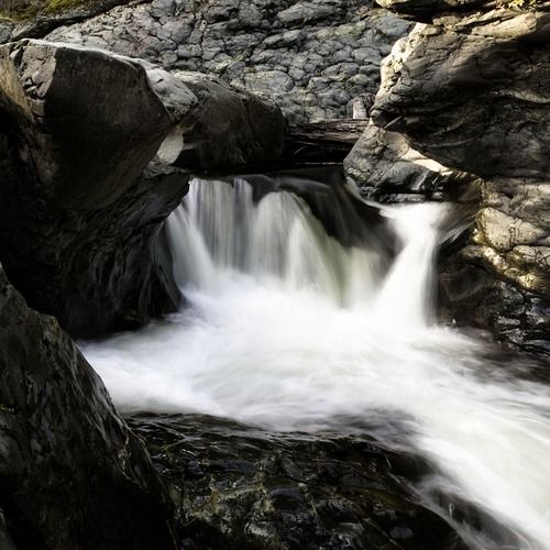 Michael Mantra – Mountain / Stream
