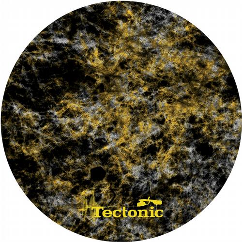 Decibel – Falchion