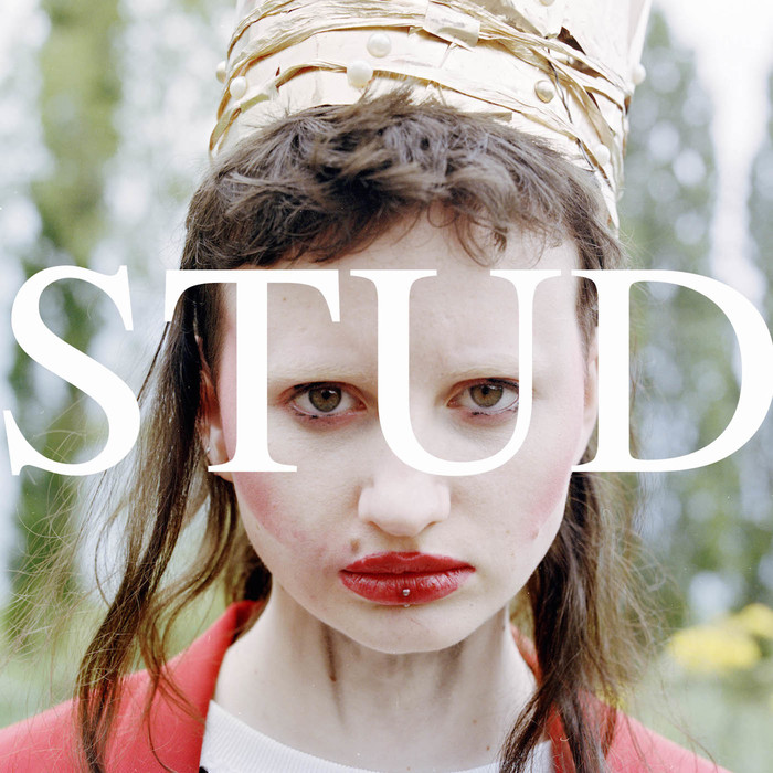 Vivienne – STUD