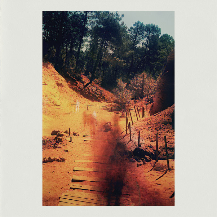 Phoet – Broken Symmetry