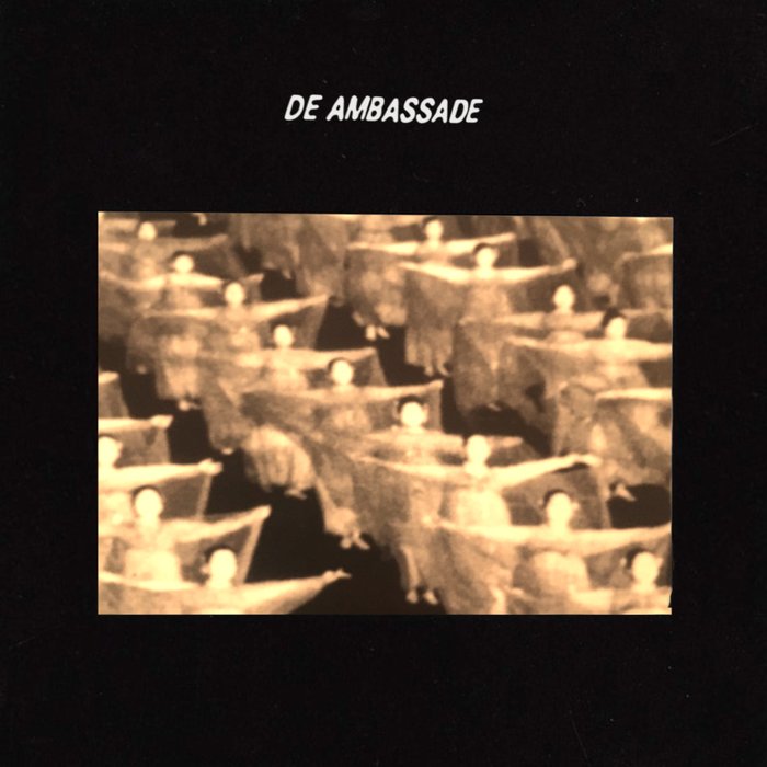 De Ambassade – Duistre Kamer