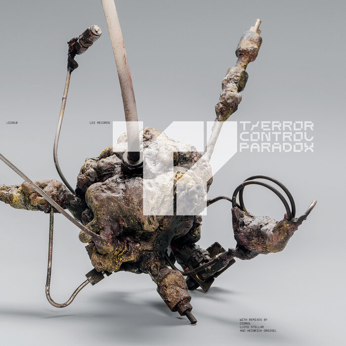 T/error – Control Paradox