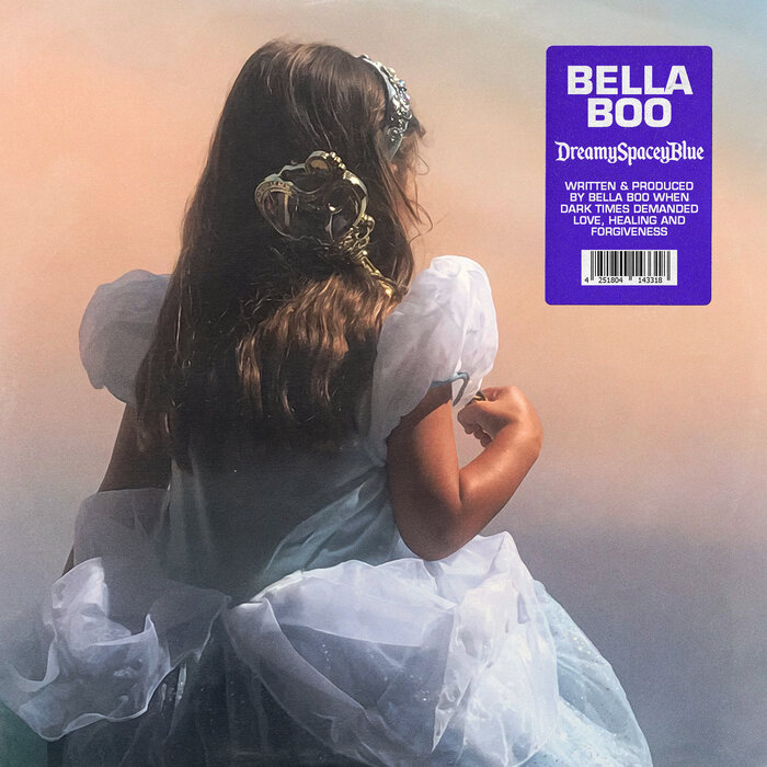 Bella Boo – DreamySpaceyBlue