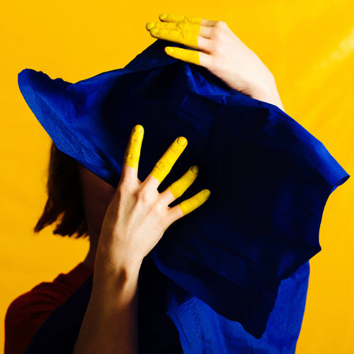 Stine Janvin – Fake Synthetic Music